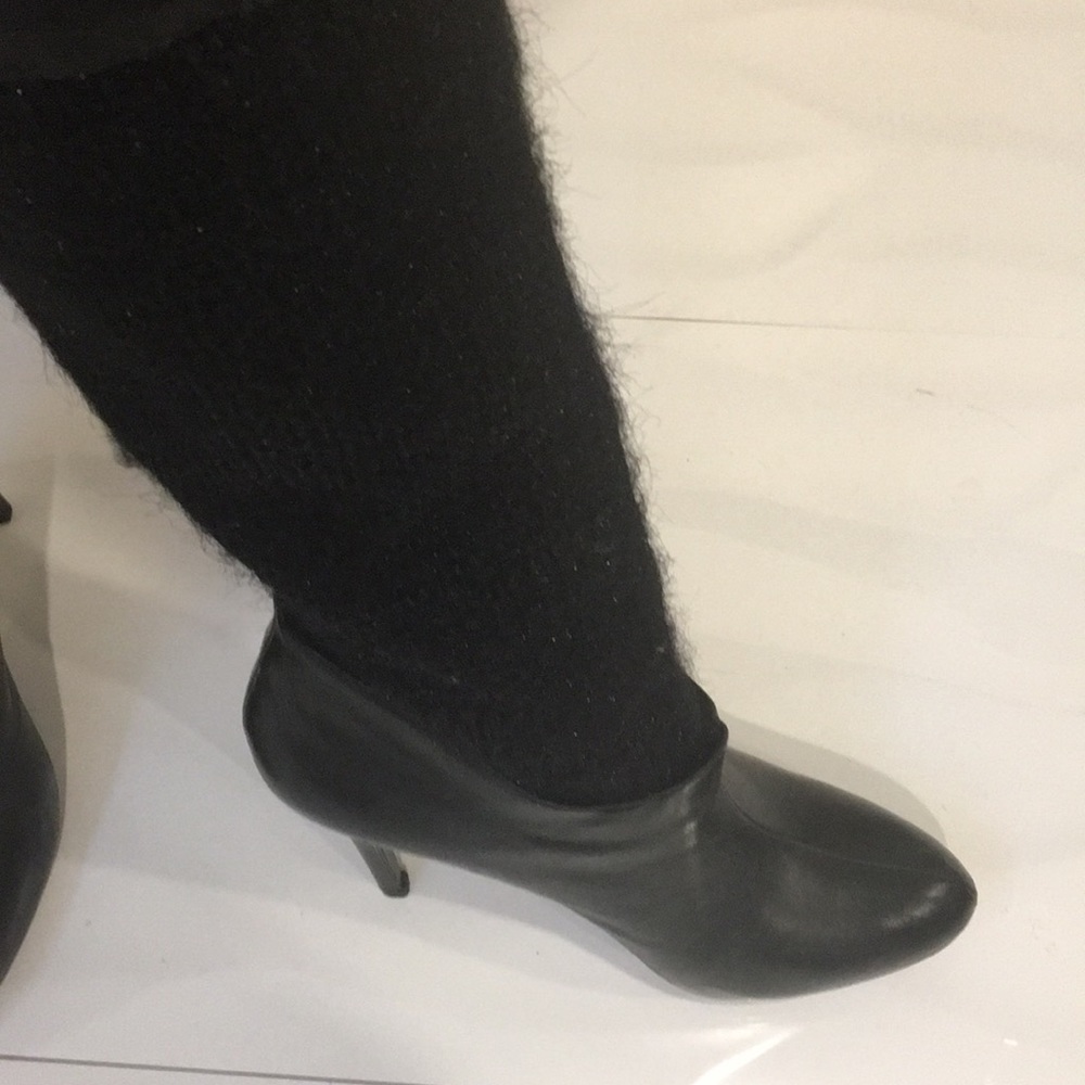 🌸 SALE Guess by MARCIANO High Knit sock-like boot - Picture 9 of 12